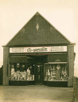 Branch No11 Hawne Edit Font 1558X2048