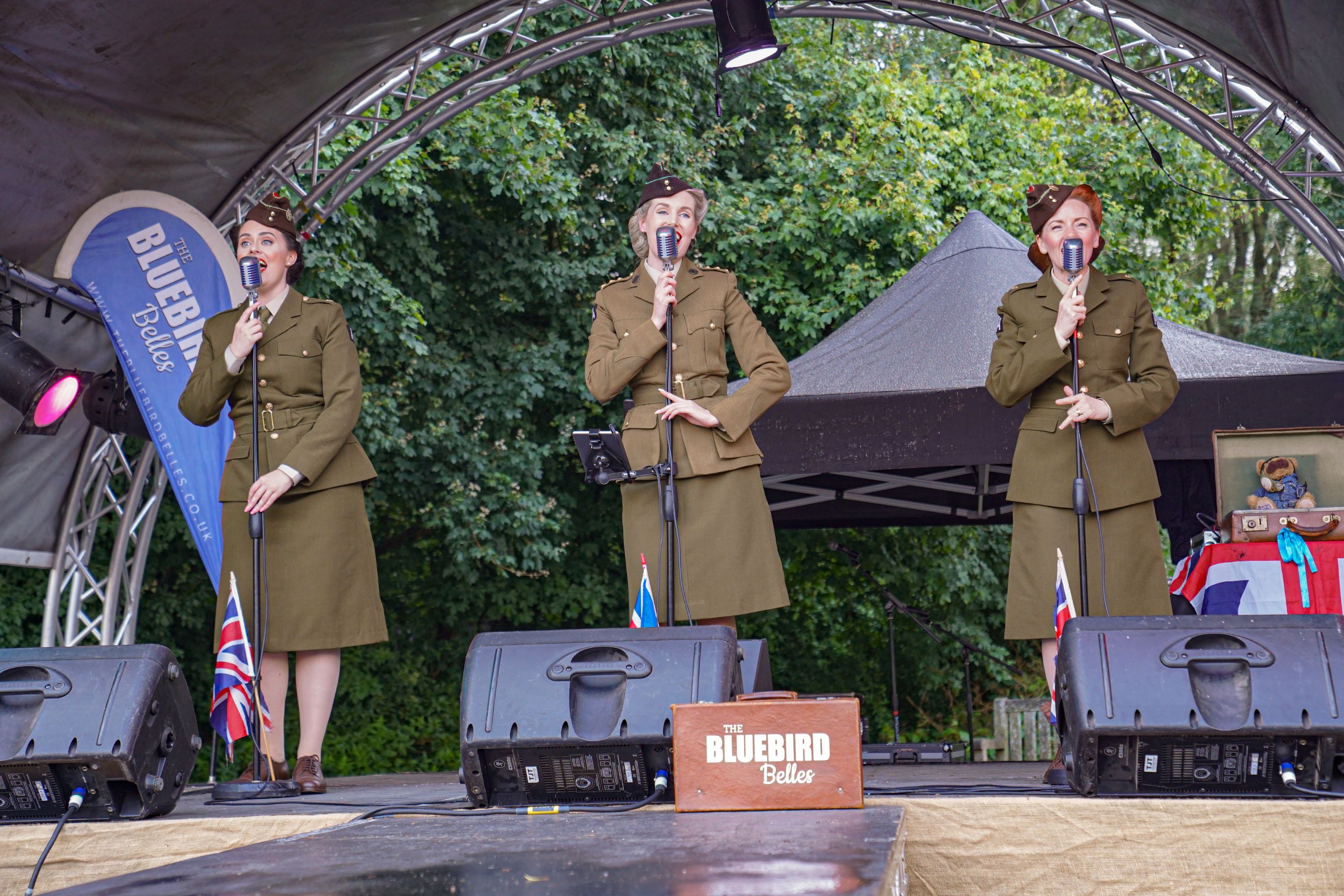 Bluebirdbelles